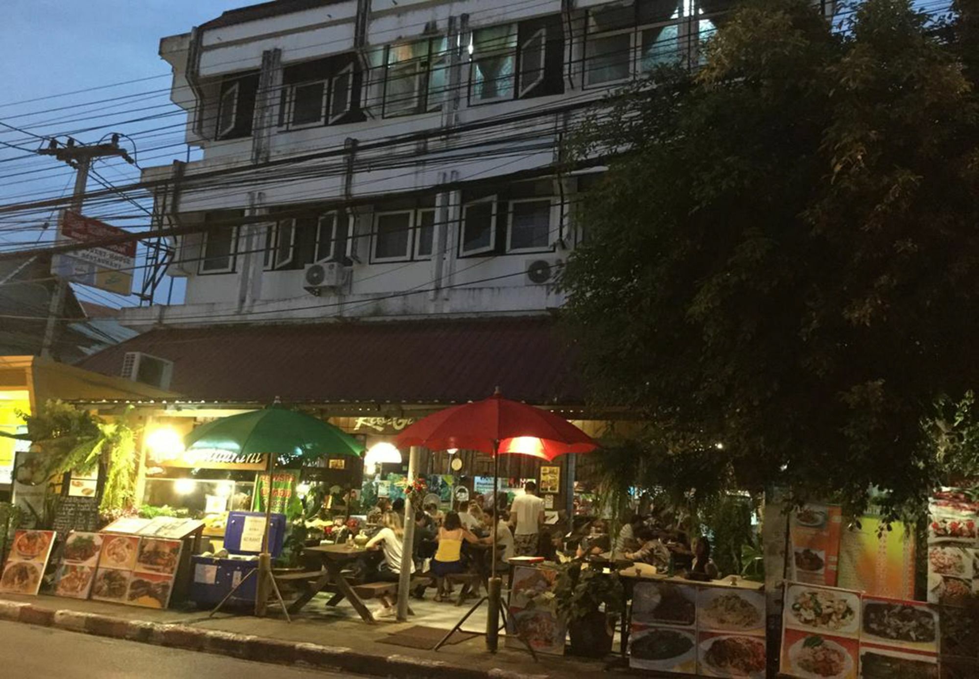 Rose Guest House Chiang Mai Esterno foto